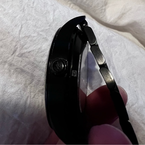 Michael Kors Men's Merrick (MK9038) - Picture 16 of 17